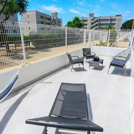 Litoral Costa Dorada - Goleta Only Families شقة