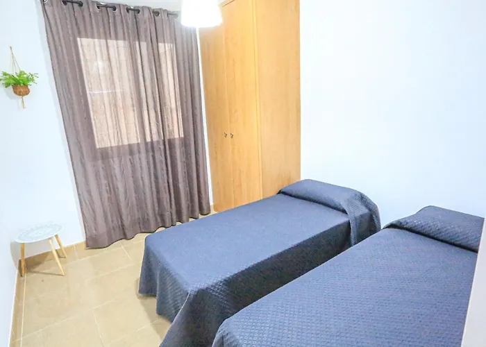 Litoral Costa Dorada - Goleta Only Families Апартаменты *