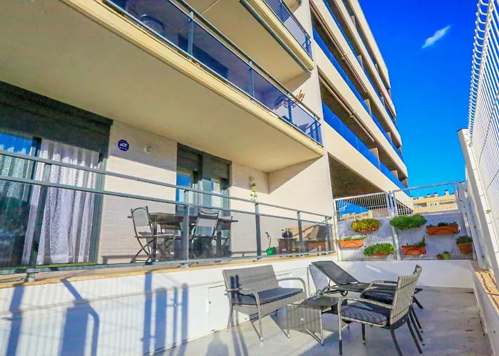 Litoral Costa Dorada - Goleta Only Families Апартаменты