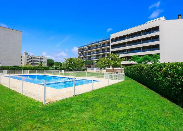 Litoral Costa Dorada - Goleta Only Families Апартаменты *