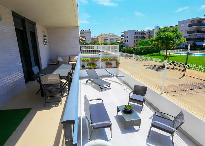 Litoral Costa Dorada - Goleta Only Families Апартаменты *